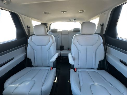 Used 2022 Hyundai Palisade SEL w/ Premium Package image 15