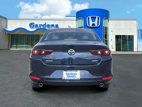 Used 2024 MAZDA MAZDA3 s FWD image 5
