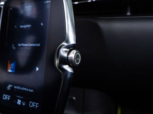 Used 2025 McLaren Artura Spider image 37