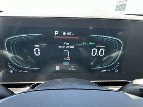 Used 2024 Kia Niro EX FWD image 26