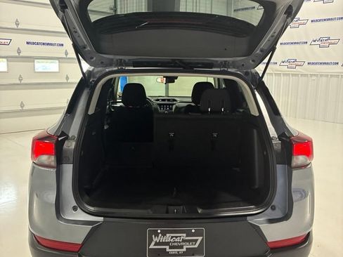 Used 2022 Chevrolet TrailBlazer LT FWD image 30