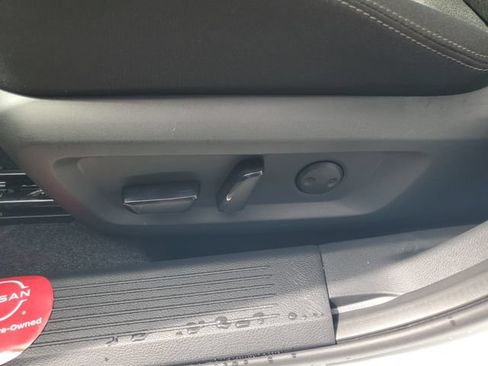 Certified 2026 Nissan Rogue SV FWD image 24