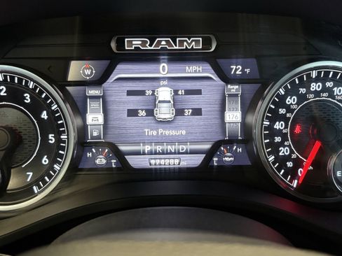 Used 2019 RAM 1500 Big Horn RWD image 25