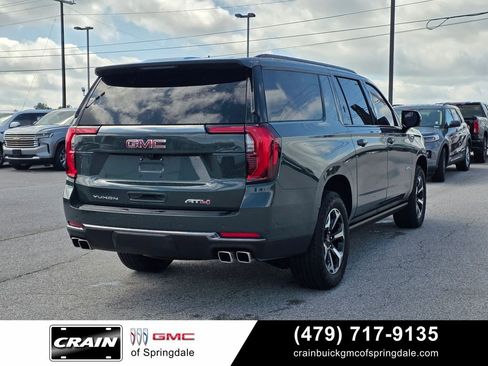 Used 2025 GMC Yukon XL AT4 w/ AT4 Premium Plus Package AWD/4WD image 8