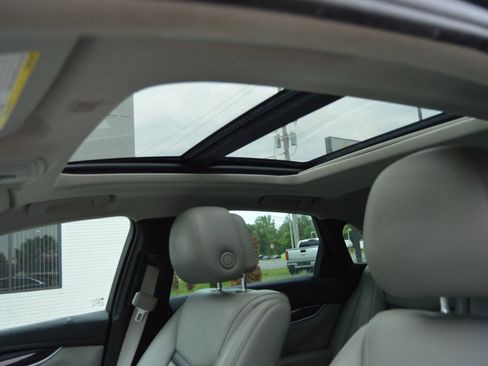 Used 2013 Cadillac XTS Luxury w/ Driver Awareness Package FWD image 11