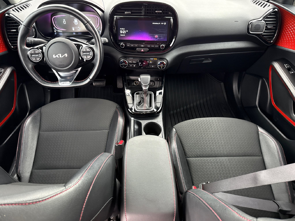 Used 2025 Kia Soul GT-Line FWD image 12