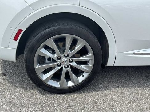 Used 2023 Buick Envision Avenir AWD/4WD image 11