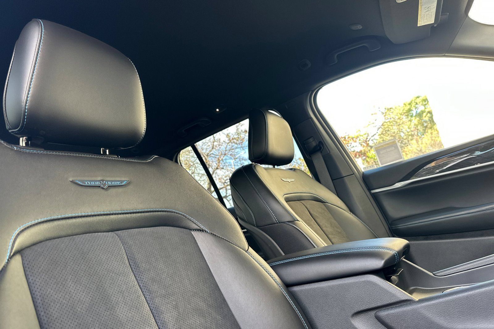 New 2023 Jeep Grand Cherokee Trailhawk w/ Advanced Protech Group II AWD/4WD image 16