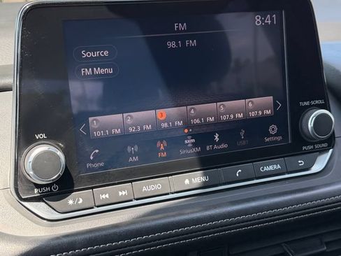 Used 2024 Nissan Rogue S FWD image 20