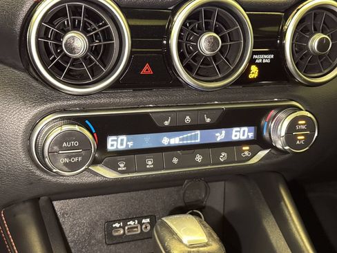 Used 2023 Nissan Sentra SR w/ SR Premium Package FWD image 24