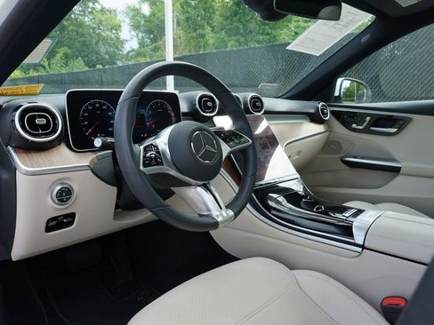 Used 2024 Mercedes-Benz C 300 Sedan image 10