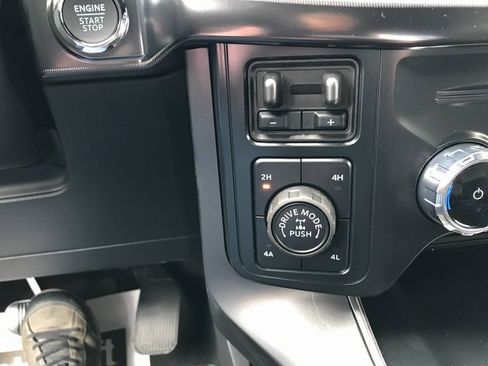 New 2025 Ford F150 Lariat w/ Equipment Group 501A Mid image 11