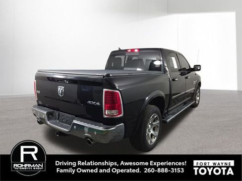 Used 2018 RAM 1500 Laramie w/ Convenience Group AWD/4WD image 7