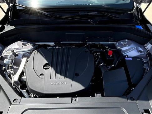 New 2026 Volvo XC90 B5 Plus w/ Protection Package Premier image 23
