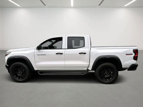 Used 2024 Chevrolet Colorado Trail Boss w/ LPO, Dark Essentials Package image 3