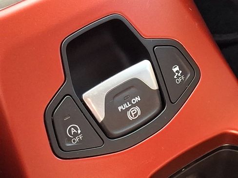 Certified 2022 Jeep Renegade Trailhawk AWD/4WD image 26