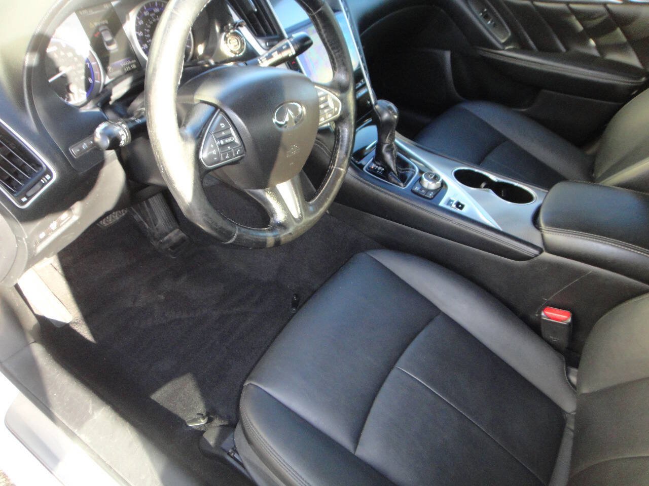 Used 2016 INFINITI Q50 Premium w/ 2.0T Premium Plus Package AWD/4WD image 7