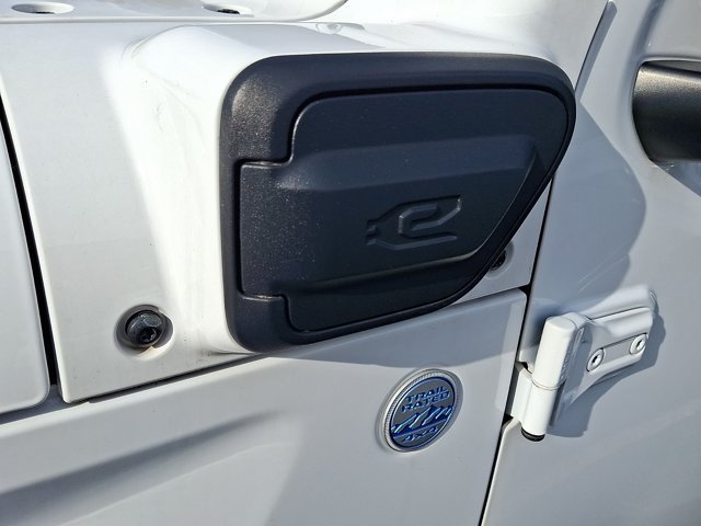 Certified 2024 Jeep Wrangler Unlimited Sahara w/ Safety Group AWD/4WD image 8