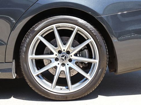 Used 2019 Mercedes-Benz S 560 Sedan w/ AMG Line Exterior image 18