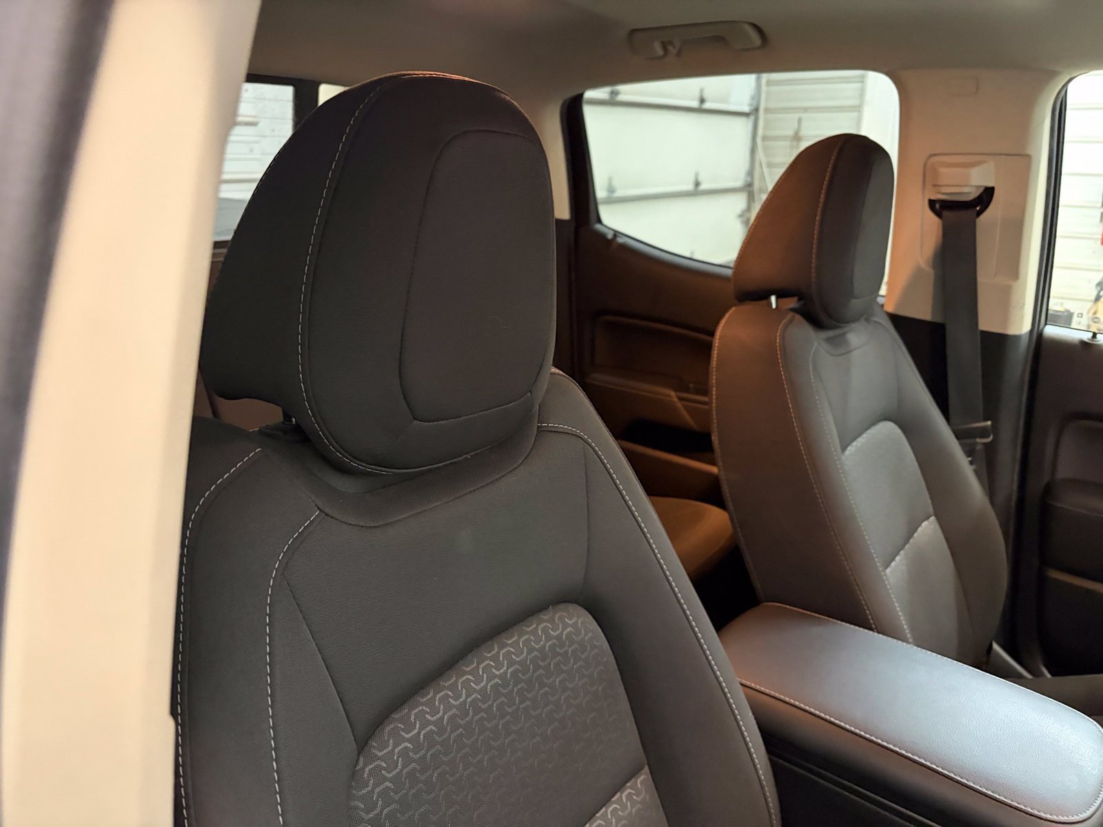 Used 2018 GMC Canyon SLE w/ SLE Convenience Package AWD/4WD image 26