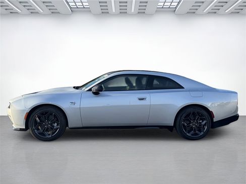 New 2025 Dodge Charger R/T w/ Sun & Sound Package image 6