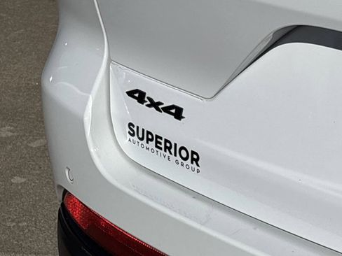 Used 2023 Jeep Grand Cherokee Altitude image 6