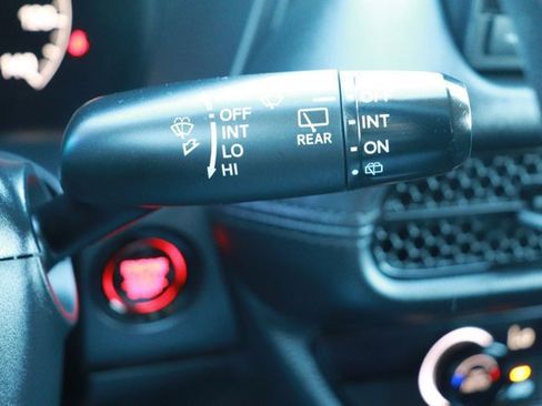 Used 2024 Honda HR-V LX image 24