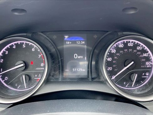 Used 2024 Toyota Camry SE image 25