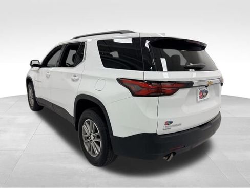 Certified 2024 Chevrolet Traverse LT image 3