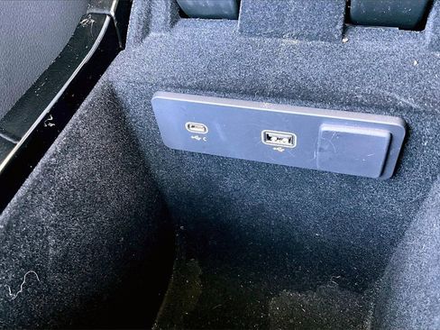 Used 2024 Land Rover Range Rover Velar S image 33