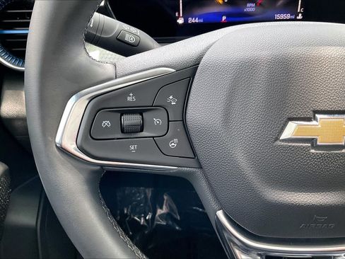 Used 2025 Chevrolet Trax LT w/ Driver Confidence Package FWD image 18