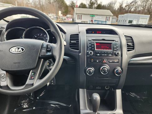 Used 2012 Kia Sorento LX image 30