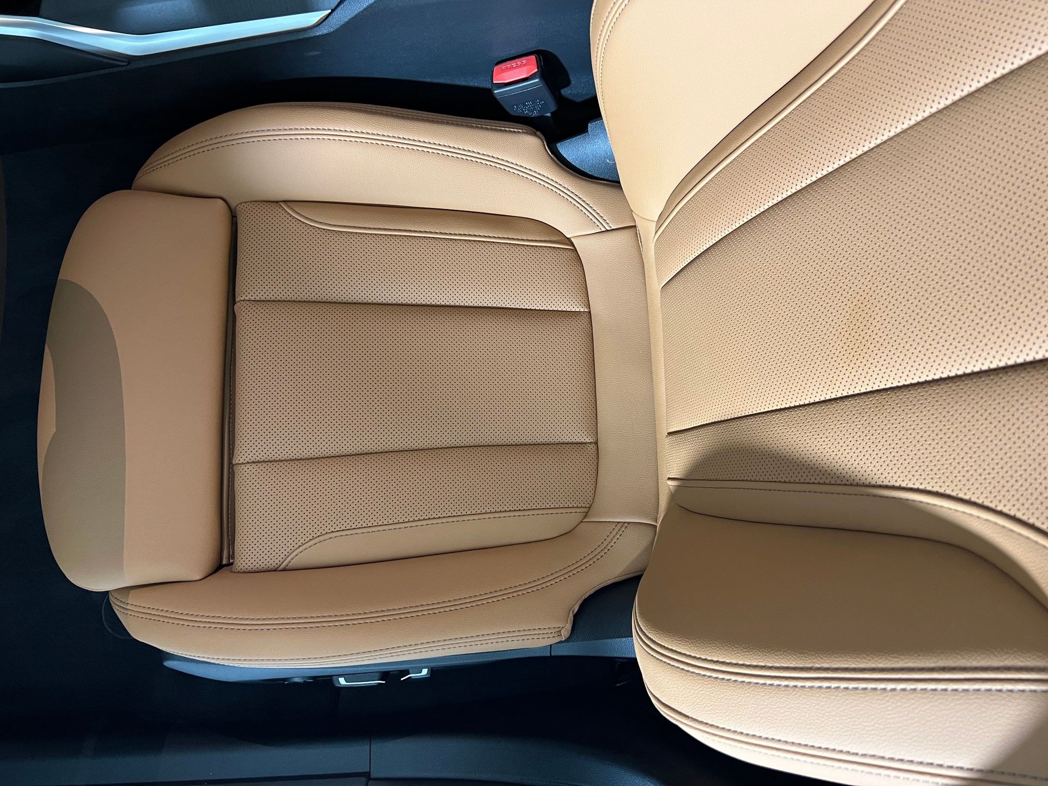 Used 2026 BMW i4 eDrive40 w/ Premium Package RWD image 24