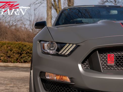 Used 2018 Ford Mustang Shelby GT350R w/ GT350R Equipment Group 920A image 6