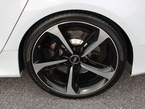 Used 2017 Audi RS 7 Prestige image 33