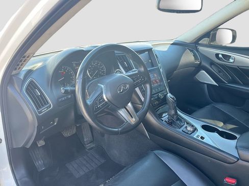 Used 2022 INFINITI Q50 Luxe w/ Cargo Package RWD image 9