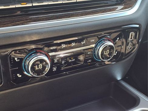 New 2026 GMC Sierra 1500 Elevation w/ Preferred Package image 13