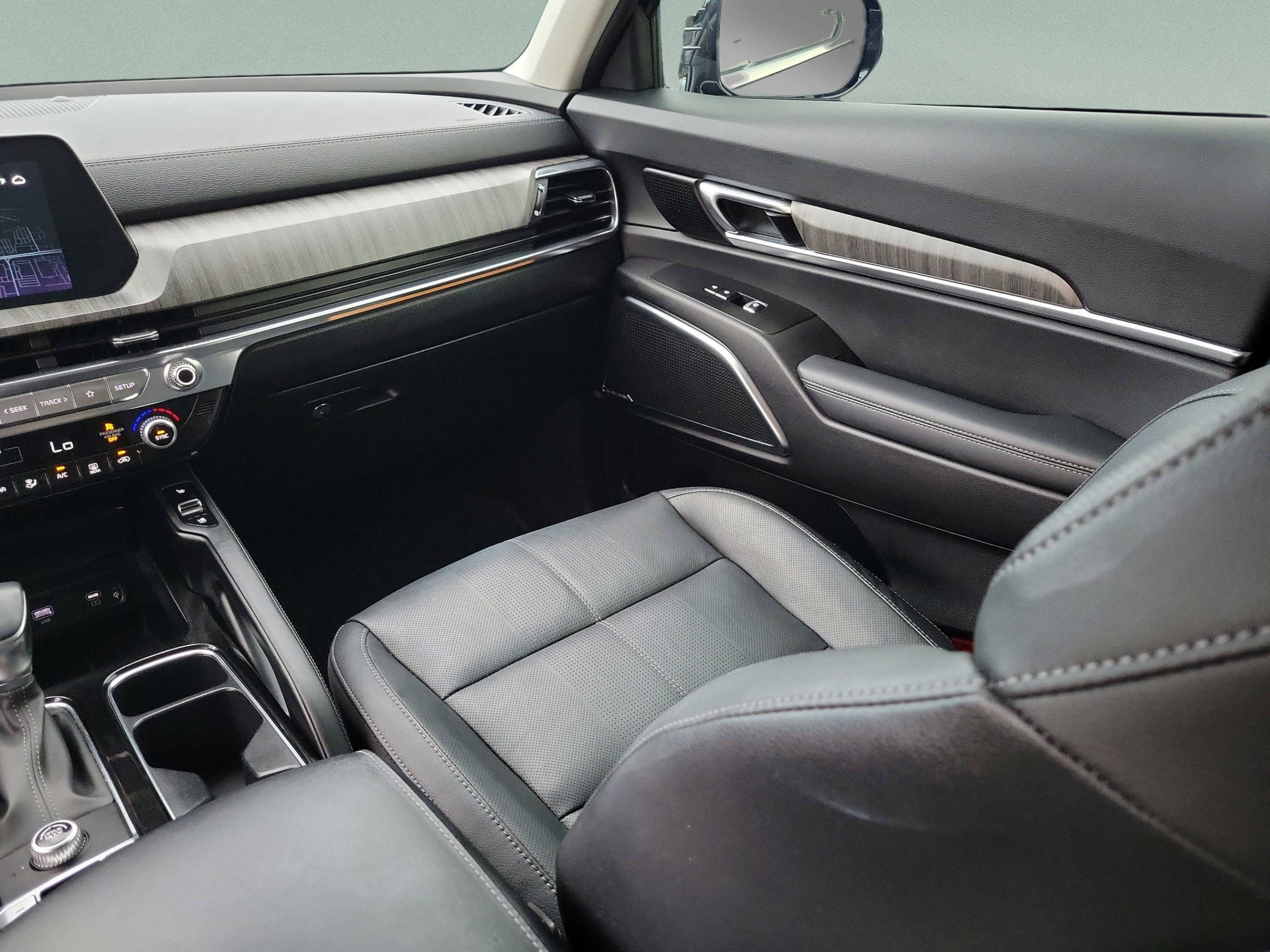 Certified 2024 Kia Telluride SX FWD image 11