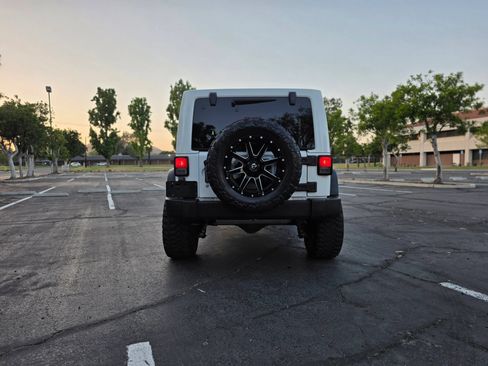 Used 2017 Jeep Wrangler Unlimited Sport w/ Quick Order Package 24S AWD/4WD image 6
