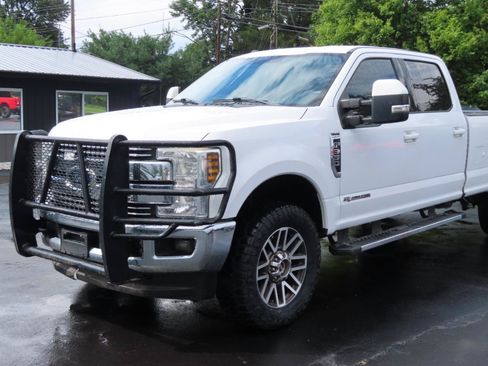 Used 2018 Ford F350 4x4 Crew Cab Super Duty image 10