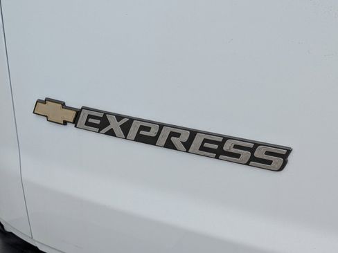 Used 2024 Chevrolet Express 2500 w/ Driver Convenience Package image 11
