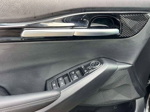 Used 2025 Kia Seltos EX image 16