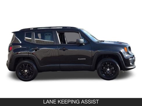 Used 2022 Jeep Renegade Latitude AWD/4WD image 6