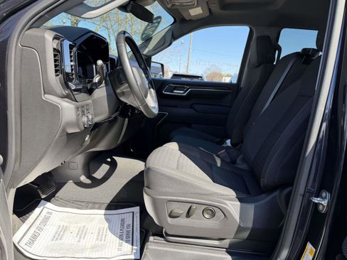 Used 2023 Chevrolet Silverado 1500 LT image 11