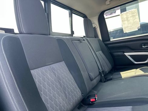 Used 2020 Nissan Titan SV w/ SV Convenience Package AWD/4WD image 31