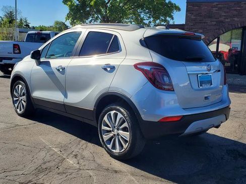 Used 2020 Buick Encore Preferred FWD image 5