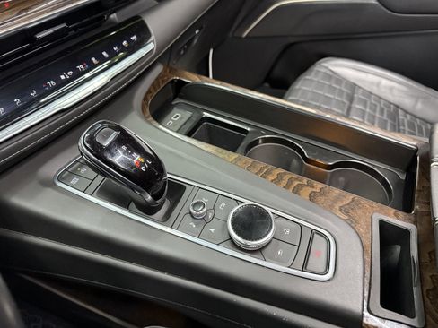 Used 2021 Cadillac Escalade Sport Platinum image 21