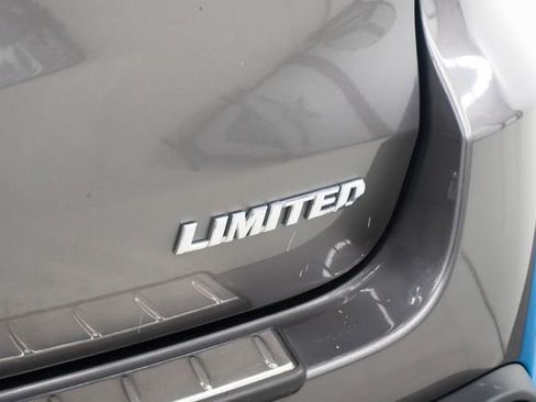 Used 2018 Toyota Highlander Limited Platinum AWD/4WD image 8