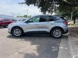Used 2022 Ford Escape SE image 4