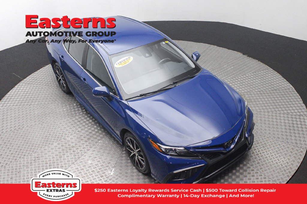 Used 2024 Toyota Camry SE FWD image 4